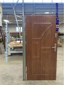 pre-painted door and frame under assembling
